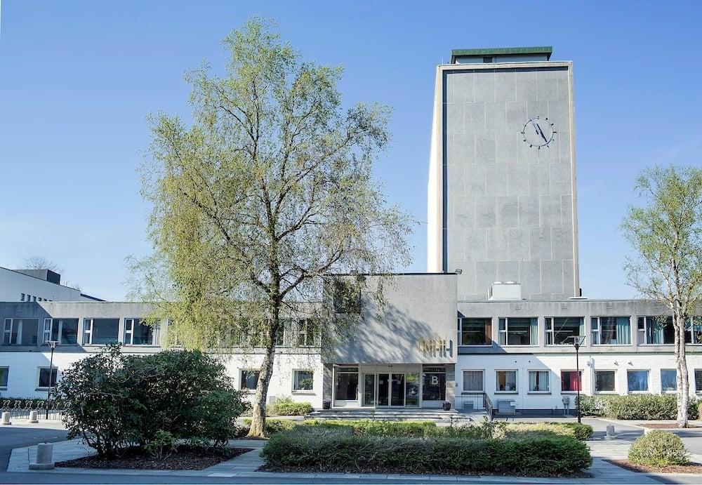 Silje Katrine Robinson nhh_hoyblokken_skrobinson